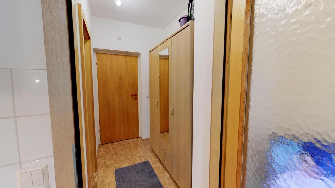 Vintage Garconiere Mit Balkon - 25 M2 Apartment กมุนเดน ภายนอก รูปภาพ