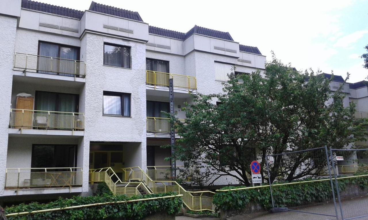 Vintage Garconiere Mit Balkon - 25 M2 Apartment กมุนเดน ภายนอก รูปภาพ
